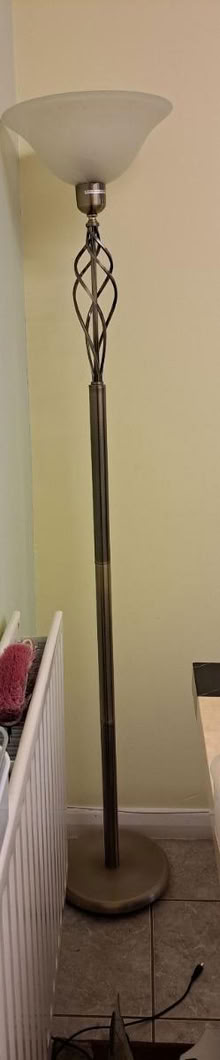 Photo of free Sranding Lamp (Crofton Park, Brockley) #1