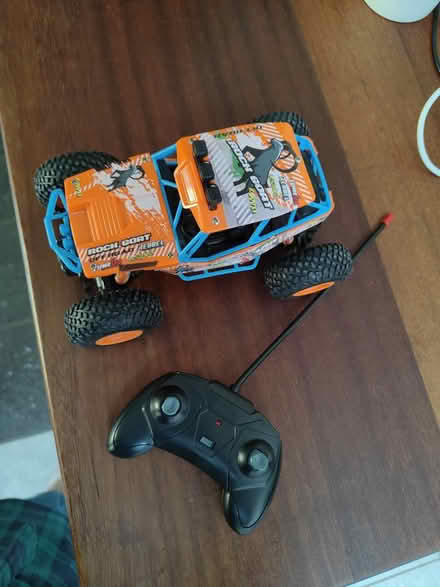 Photo of free RC car - faulty (Maidenhead) #1