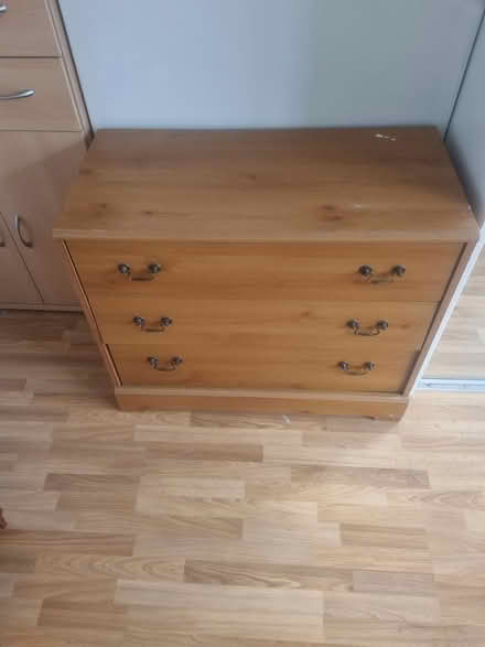 Photo of free Chest of drawers (W51lf) #1