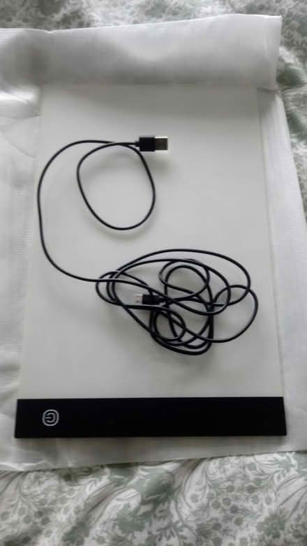 Photo of free Tracing light box (Horsham, near Bennetts Field) #1
