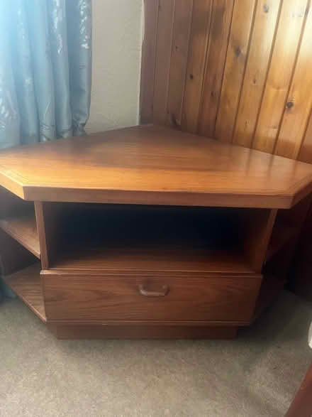 Photo of free TV stand (Upton CH2) #1