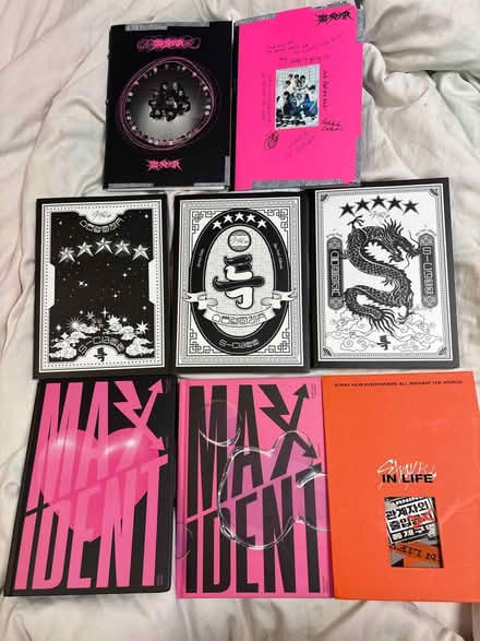 Photo of free Stray Kids K-pop albums (Manhattan) #1