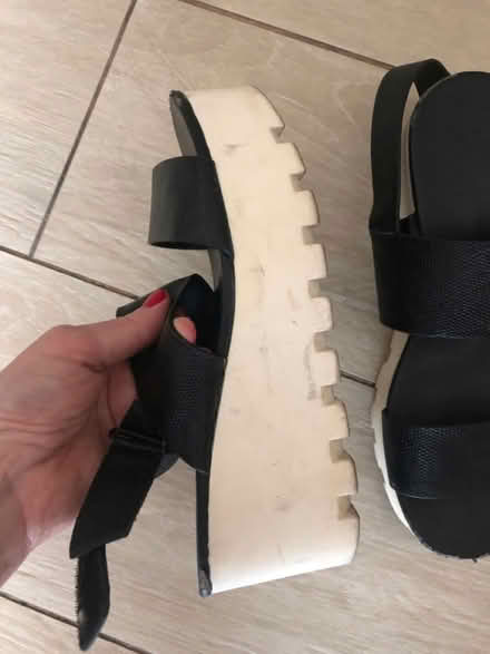 Photo of free Ladies sandals (Forest Hill SE23) #3