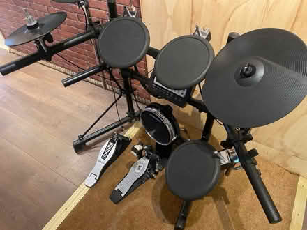 Photo of free Electronic Drum Kit (Worcester WR3) #1