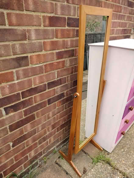 Photo of free Mirror, Freestanding, tilting (Desborough Island TW17) #3