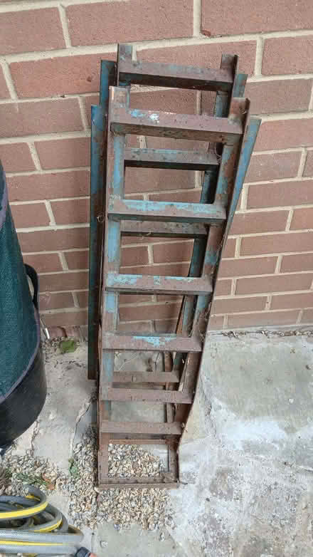 Photo of free Car ramp (?) (Maidenhead SL6) #1