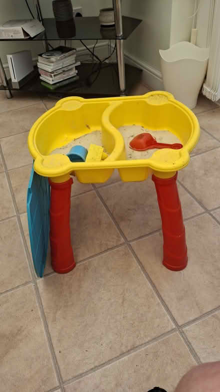 Photo of free Toddlers sand pit with cover (Ellesmere port, Chester) #1