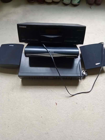 Photo of free Hi-fi stuff (Chapeltown LS7) #1