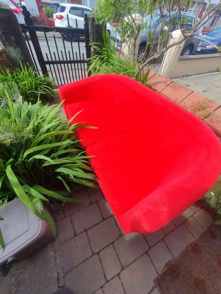 Photo of free Red sofa (Ellesmere Port, CH65) #1