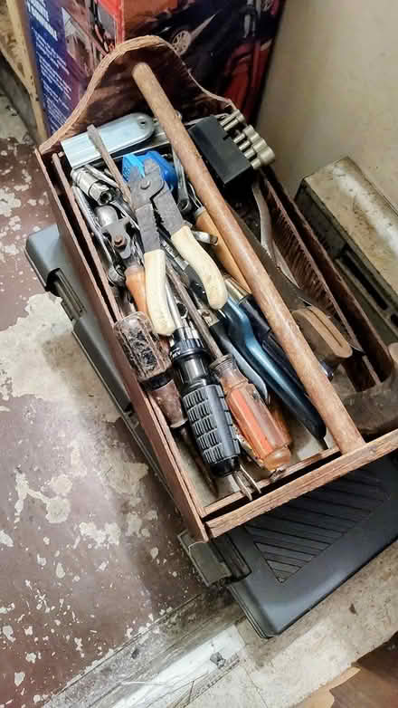 Photo of free hardware supplies (Marblehead) #2