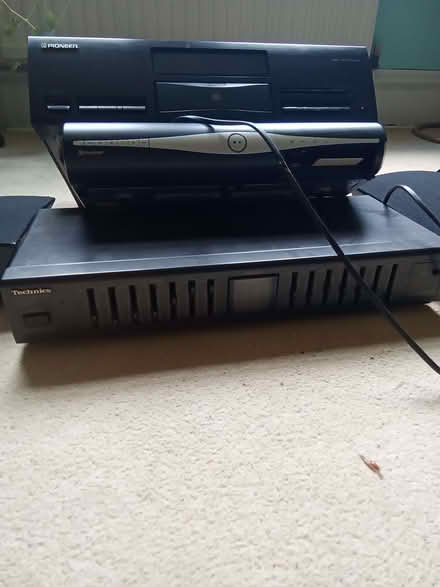 Photo of free Hi-fi stuff (Chapeltown LS7) #2