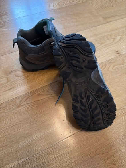 Photo of free Hiking boots size UK 7 (Twickenham (TW1)) #3