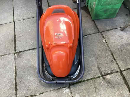 Photo of Flymo lawm mower (Knotty Ash L12) #2