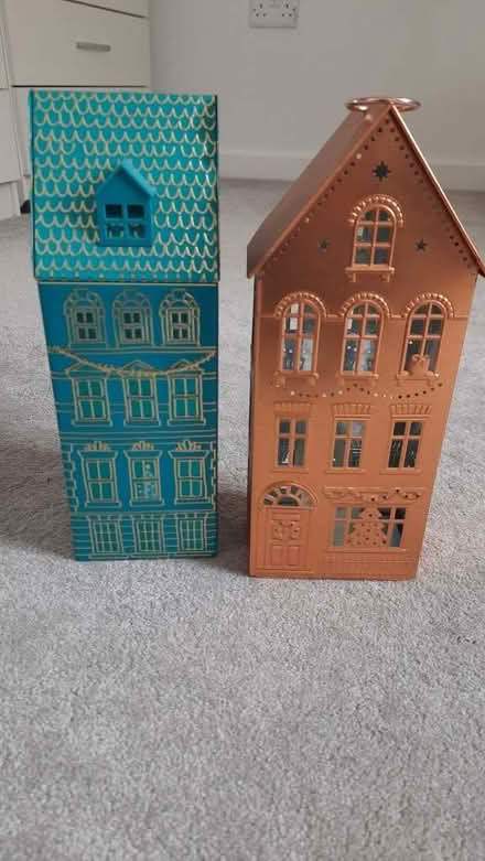 Photo of free Decorative Houses (Maybury Hill GU22) #1