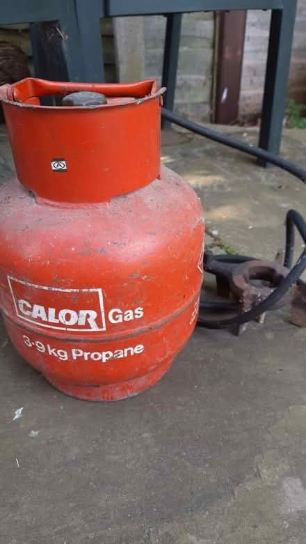 Photo of free Gas bottle (Byfleet KT14) #1