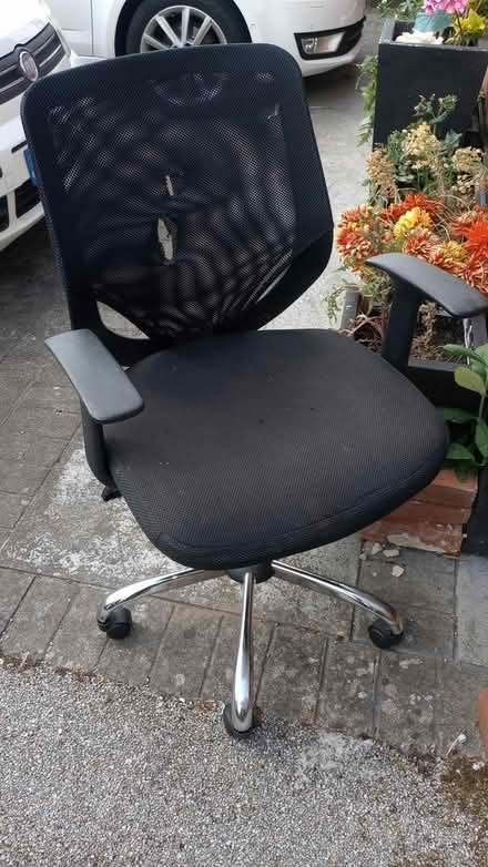 Photo of free Office chair on 5 wheeled base (Southbourne BH6) #1