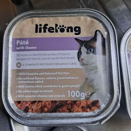 Photo of free Cat Food (Southwark) #1