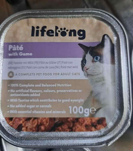 Photo of free Cat Food (Southwark) #2
