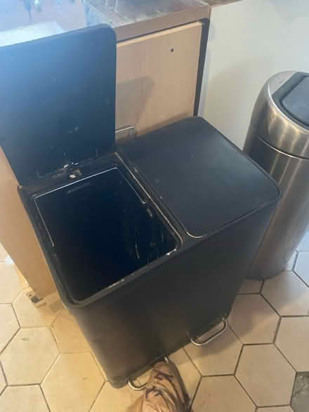 Photo of free Double trash bin (Chingford E4) #2