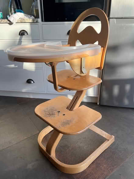 Photo of free Wooden high chair (WR6 Leigh) #2
