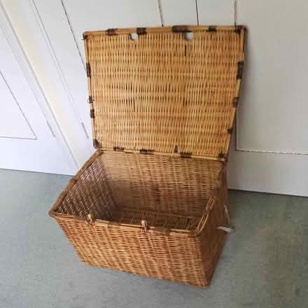 Photo of free Toy tidy/picnic hamper/laundry basket (Elmstead BR7) #2