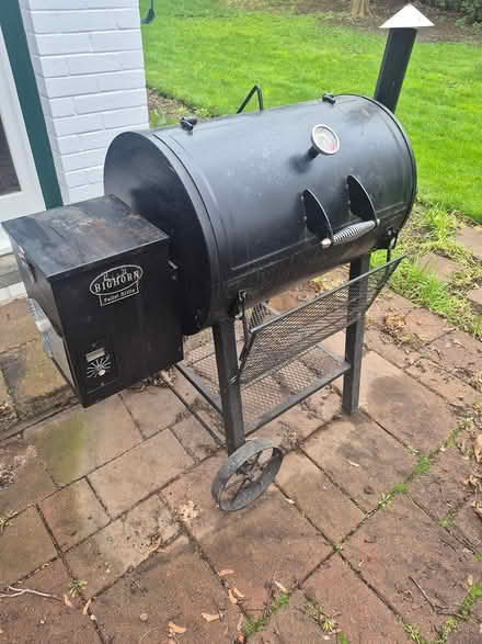 Photo of free Pellet Smoker with an issue (Yonge/Major Mac) #1