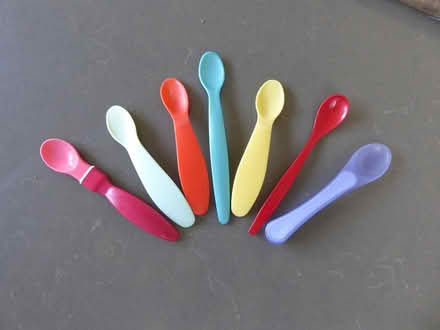 Photo of free 7 colourful baby-feeding spoons (Bray) #1