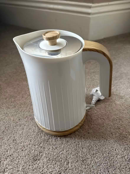 Photo of free Electric Kettle (South Woodford (E18)) #1