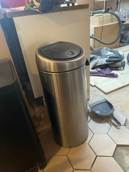 Photo of free Single trash can (Chingford E4) #1