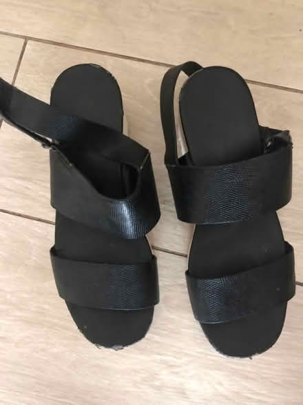 Photo of free Ladies sandals (Forest Hill SE23) #1