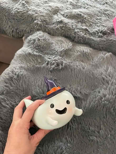 Photo of free Ghost ornament (Wandsworth SW18) #1