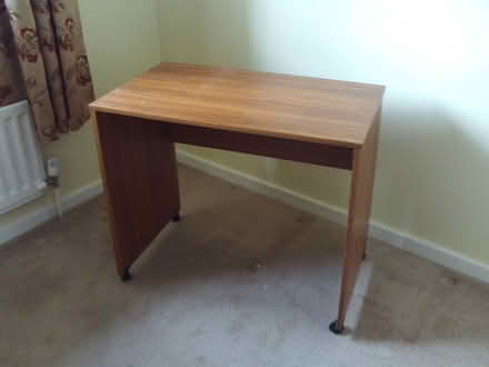 Photo of free work surface on castors (Penkridge ST19) #1