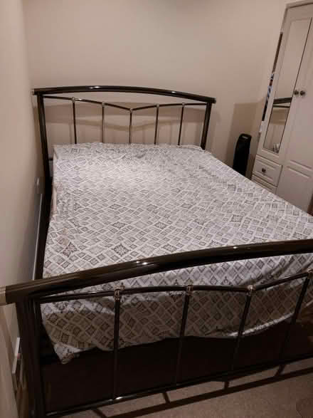 Photo of free King size bed (GU1 railway station) #1