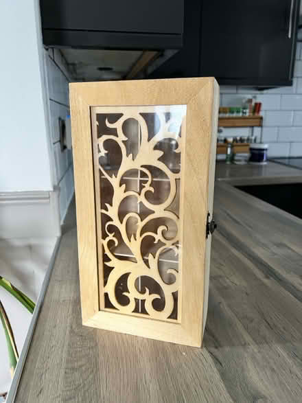 Photo of free Little wooden box (DE11) #1