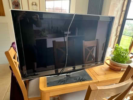 Photo of free 40 inch Samsung TV (GL6 France Lynch) #1