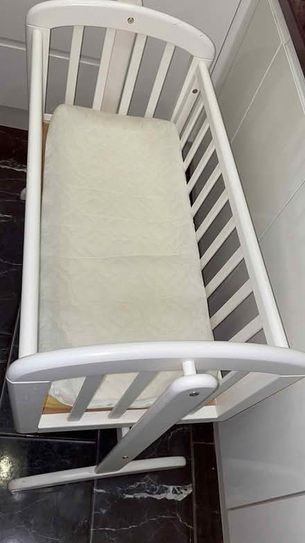 Photo of free Baby swing cot (Mitcham CR4) #2