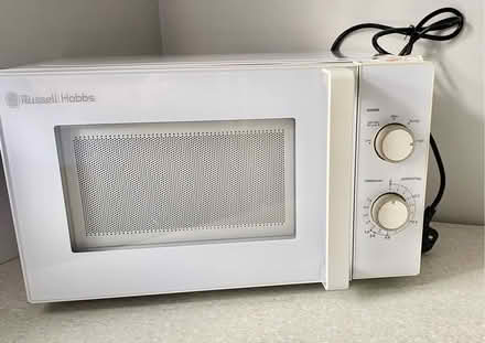 Photo of free Microwave 800W (Tunbridge Wells N. TN1) #1
