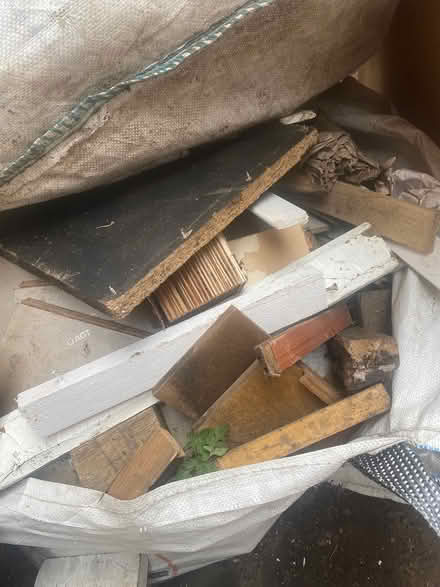 Photo of free Scrap wood (LE2 glen parva) #4