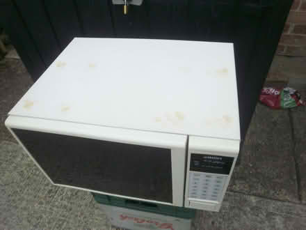 Photo of free Microwave (Uckfield TN22) #3
