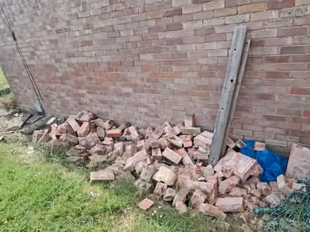 Photo of free Bricks and rubble (Great Wolford CV36) #3