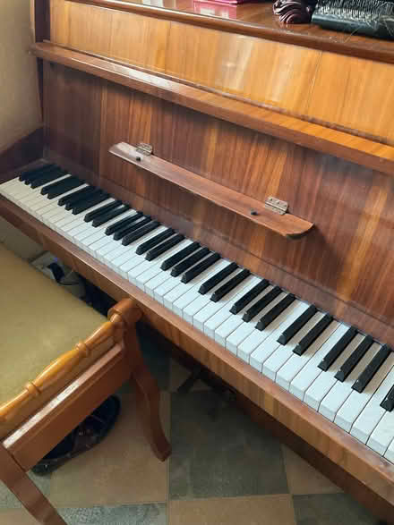 Photo of free 7 octave (cottage) piano (West Worthing BN14) #3