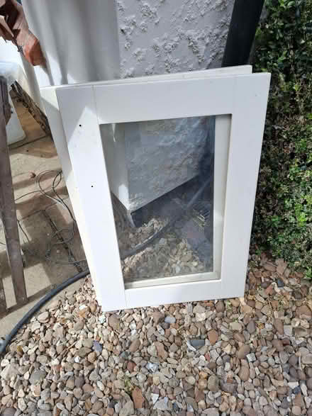 Photo of free Two glazed kitchen cupboard doors (Allington NG32) #1