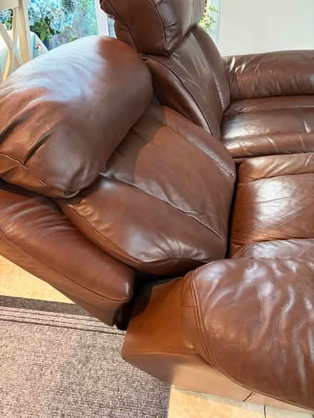 Photo of free Leather electric 2 & 3 seater sofa (Alton GU34) #4
