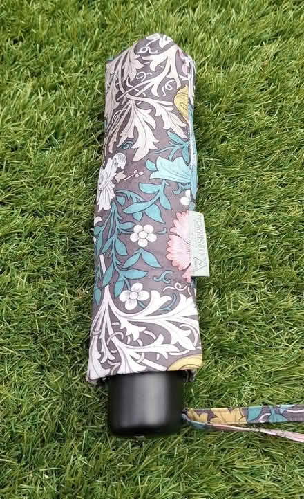 Photo of free Compact William Morris print umbrella (Boughton Monchelsea ME17) #1