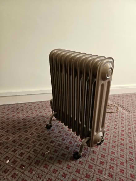 Photo of free oil filled radiator (Central Reading RG1) #2