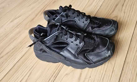 Photo of free nike huarache trainers uk4 (Hoddesdon EN11) #1
