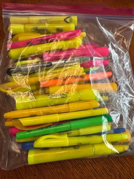 Photo of free Bag of highlighters (Downers Grove - South) #1