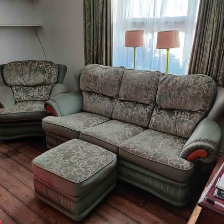Photo of free Three piece suite (Sm5 1TZ) #1