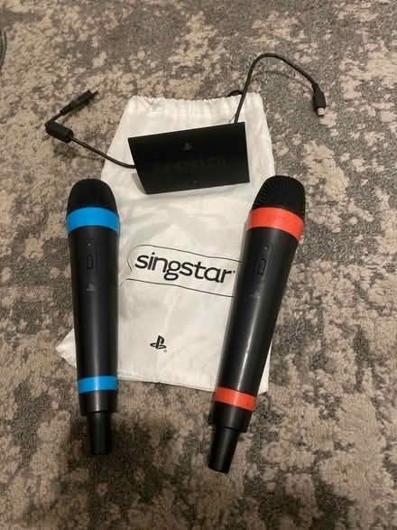 Photo of free Sing star microphones (Whins of Milton FK7) #1