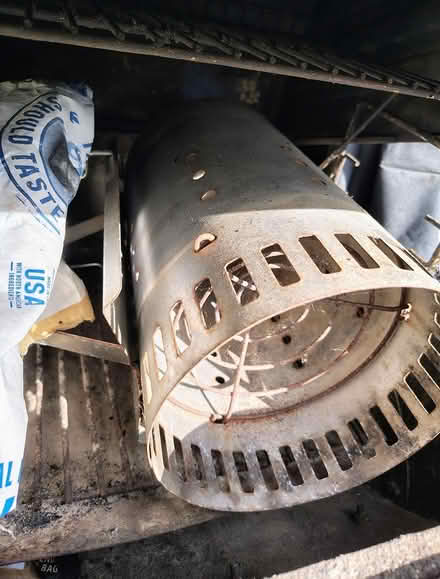 Photo of free Smoker charcoal grill (Montgomeryville) #4
